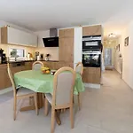 Baerghaesli Im Beo Als Basis Im Wintersportgebiet Διαμέρισμα